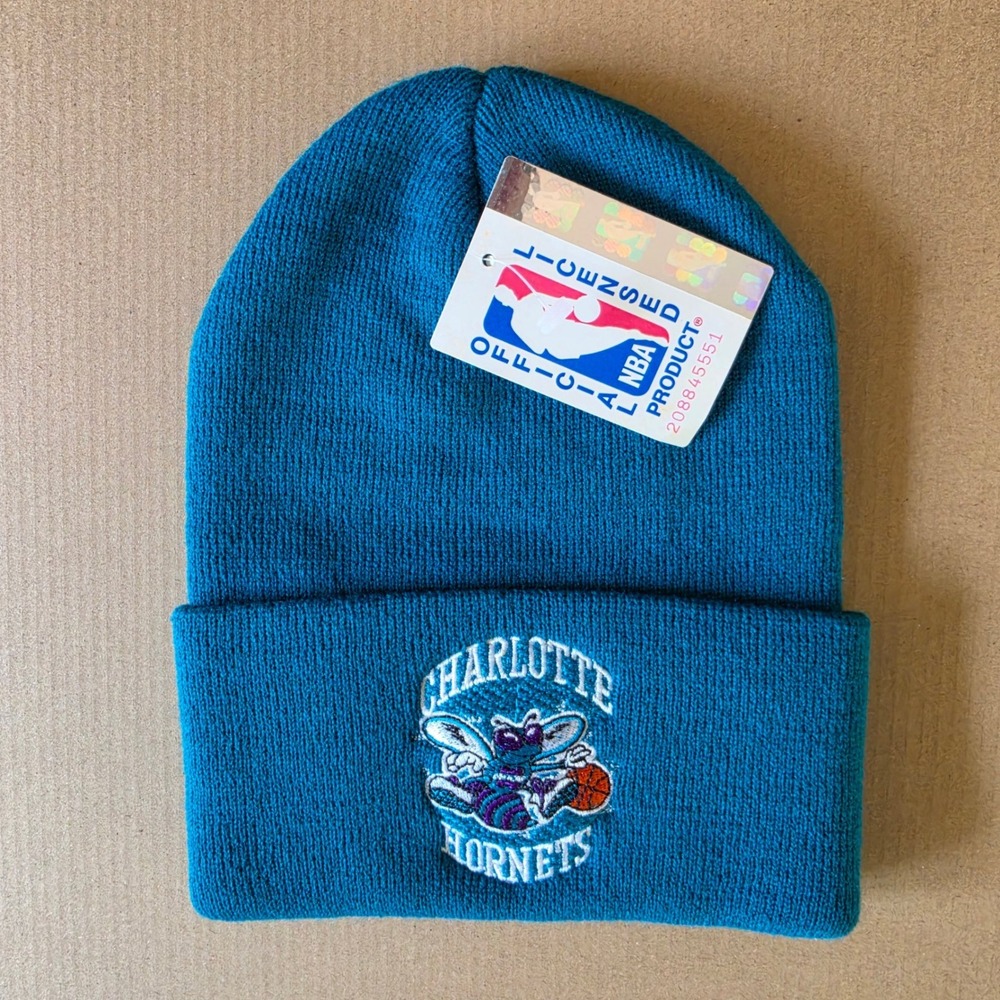 Vintage Logo 7 Charlotte Hornets NBA Beanie Hat Teal Knit Embroidered NWT 90s